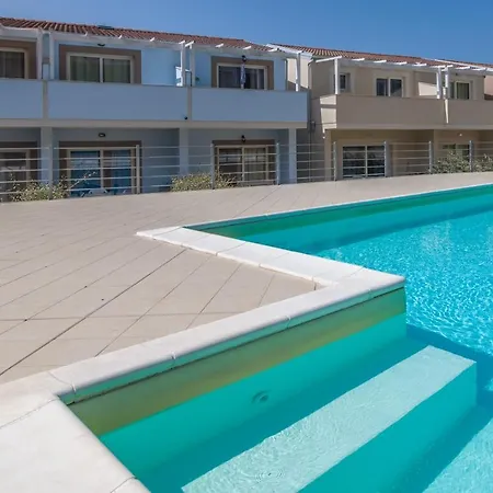 Villetta Milena Climatizzata Con Giardino Privato Holiday home *