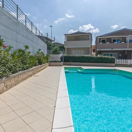 Holiday home Villetta Milena Climatizzata Con Giardino Privato Viddalba